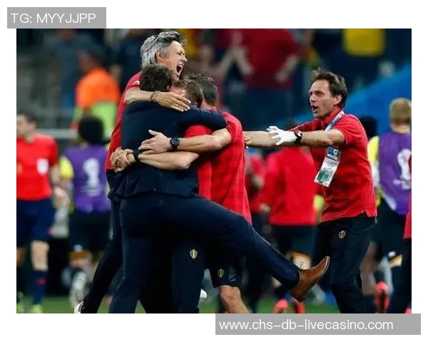 世界杯足球解说的魅力与技巧探讨如何提升观赛体验与解说水平